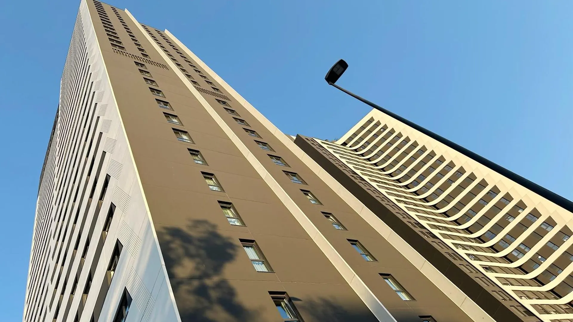 Aq 21 Floor 3 Bed Apartment Malaga