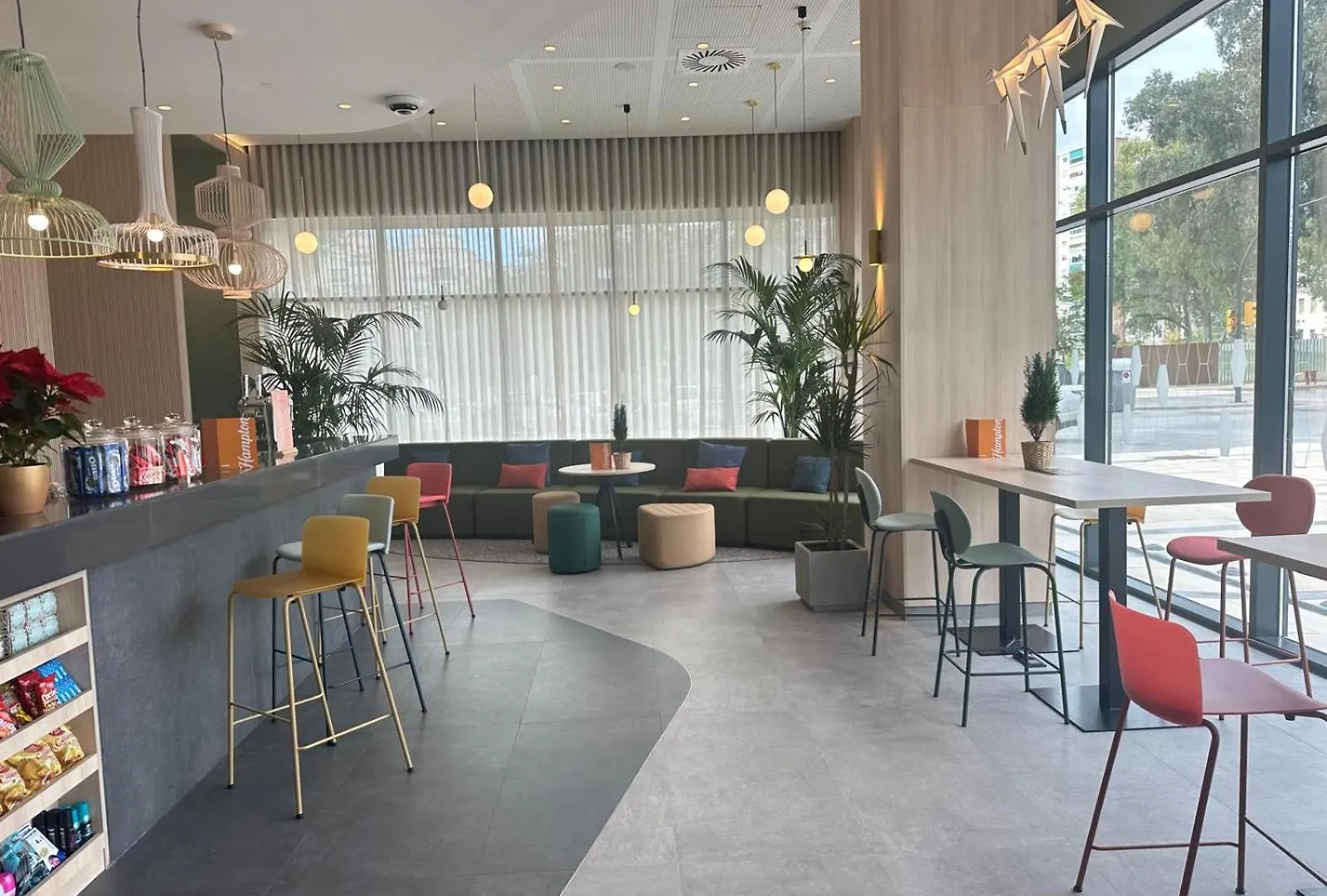 Aq 21 Floor 3 Bed Apartment Màlaga